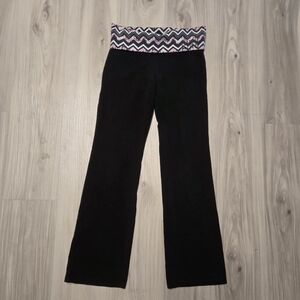 Victoria’s Secret PINK Foldover Yoga Flare Pants Black Chevron - S Short,  Y2K
